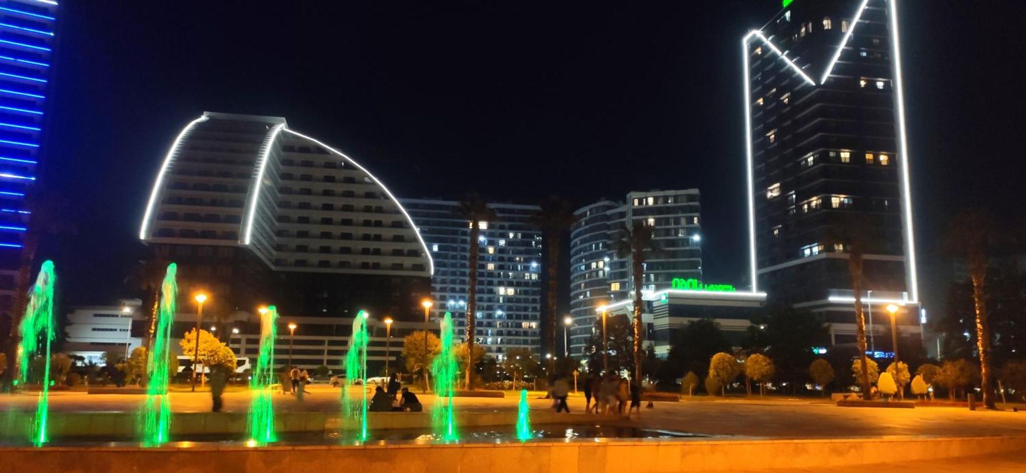 Orbi-City Batumi Apartments Sea View Exterior foto