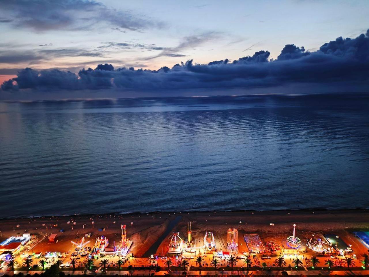 Orbi-City Batumi Apartments Sea View Exterior foto